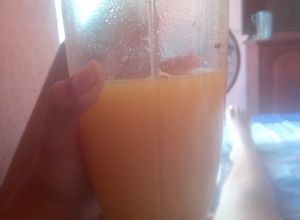 Una foto de Agua mix mango, jengibre etc