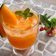 A picture of Melon Soda (only for me).