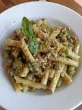 Zita con Butifarra al Pesto de Pistachos