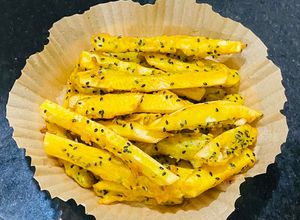 Hình của món Sake chiên.