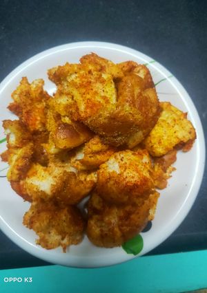 A picture of Bun butter masala #GA4#week19#.