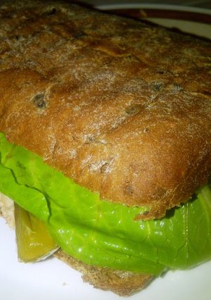 A picture of Tuna Sandwich.