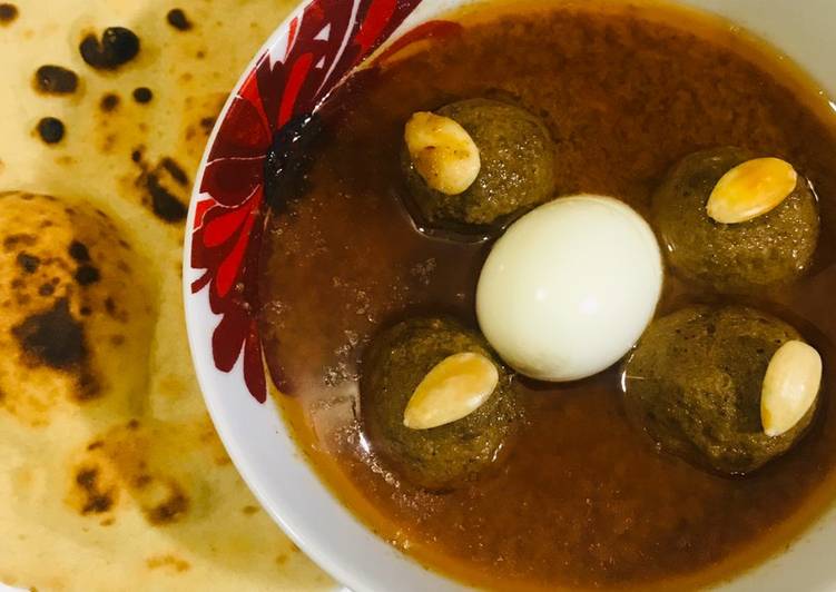 Beef 🥩 Badami koftay with naan