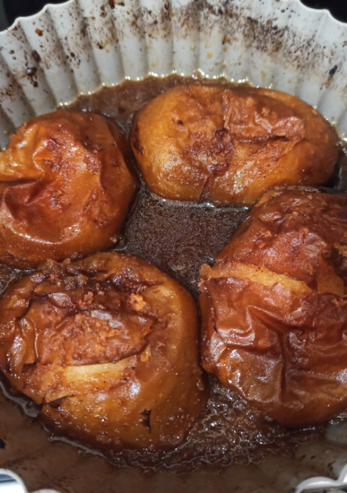 Una foto de Manzanas asadas a la sidra en airfryer