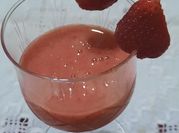 Una foto de cocteles con whisky