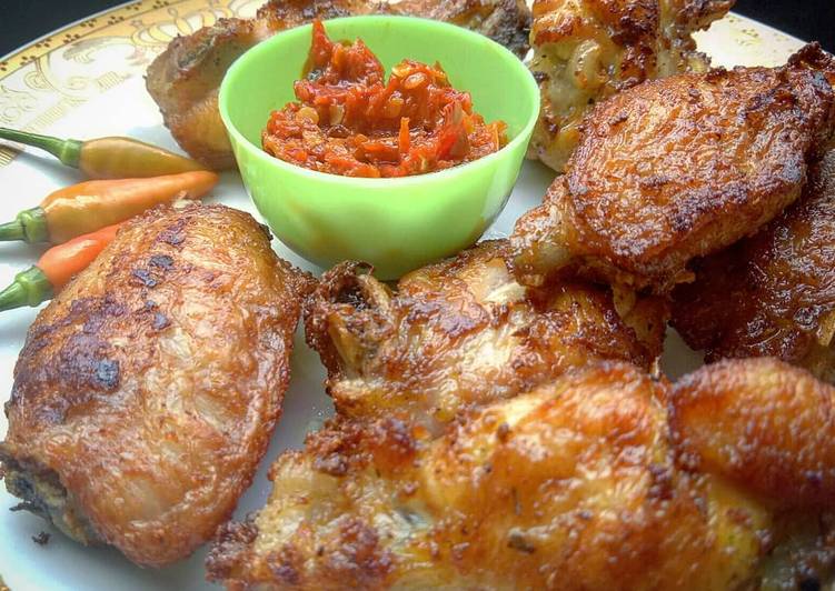 Sayap ayam goreng