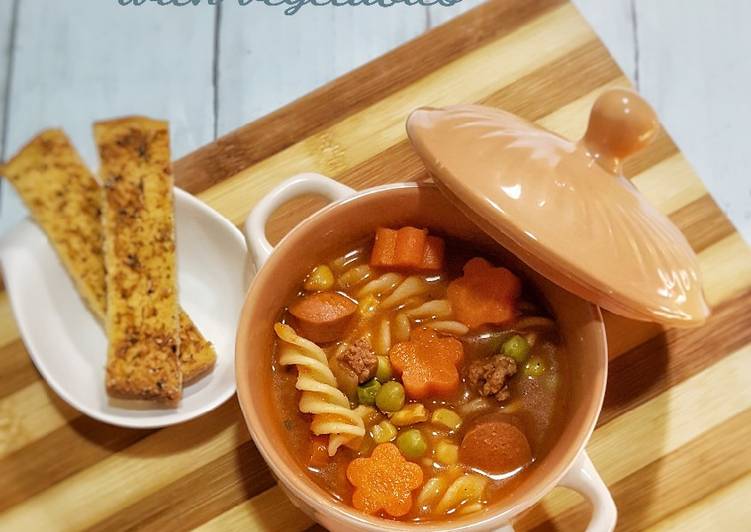 Bolognaise Fusilli Soup with Vegetables