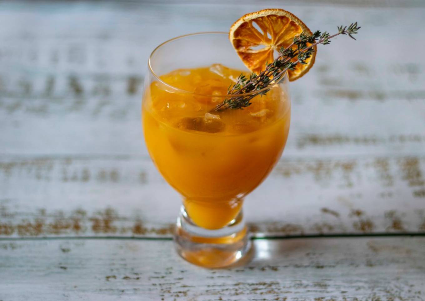 Screwdriver mocktail