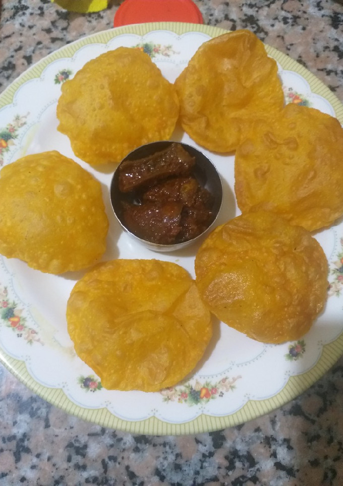 મસાલા પૂરી (masala puri recipe in Gujarati) રેસીપી મુખ્ય ફોટો
