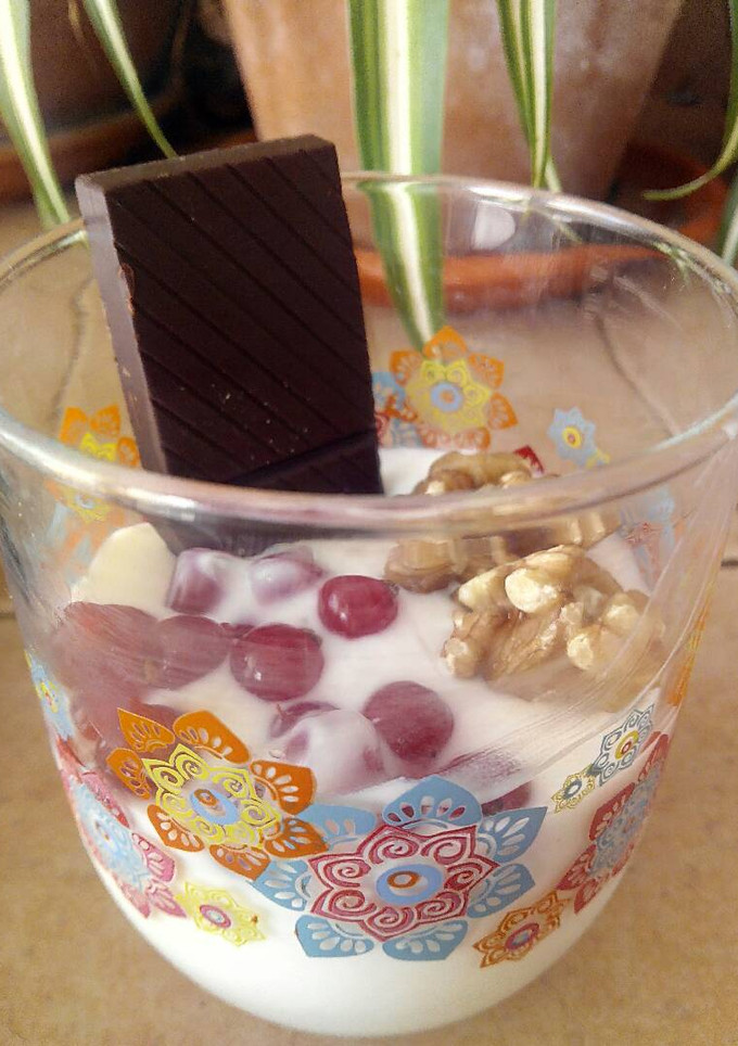 Una foto de Yogur fitness con toppins