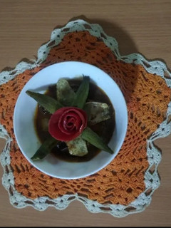 عکسی از دستور خورش بامیه بادمجان خوشمزه