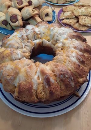 A picture of Buffalo Chicken Dip Ring.