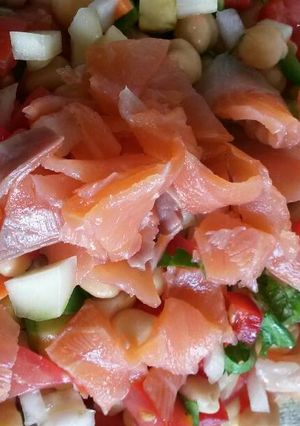 Una foto de Ensalada de garbanzos