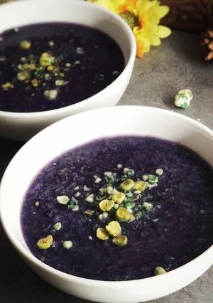 Une photo de Soupe aux 3 choux vapeur et Wasabi