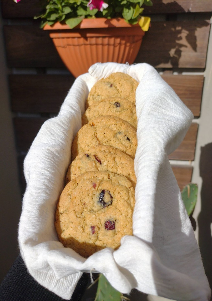 Una foto de Cookies de arándanos y coco