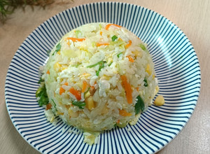 時蔬蛋炒飯 的食譜成品照片