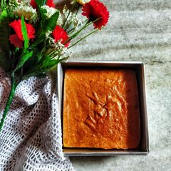 A picture of Mango Cake.