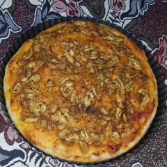 A picture of Chicken pizza in low calories.