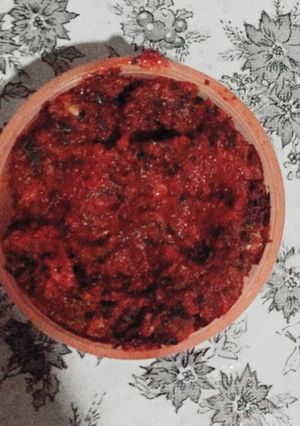A picture of Mint chutney.