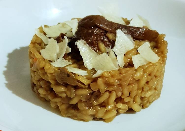 Risotto ai funghi porcini con scaglie di parmigiano (ricetta di casa mia)