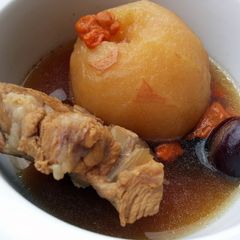 Snow Pear In Pork Soup A picture of Snow Pear In Pork Soup.