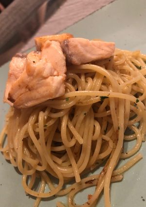 Foto resep Spaghetti Aglio Olio with Salmon
