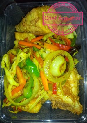 A picture of Awara and stir-fry vegetables.