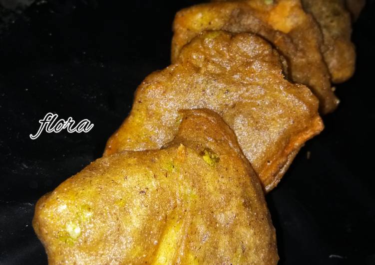 Easiest Way to Make Quick Falhari Paneer Pakoda