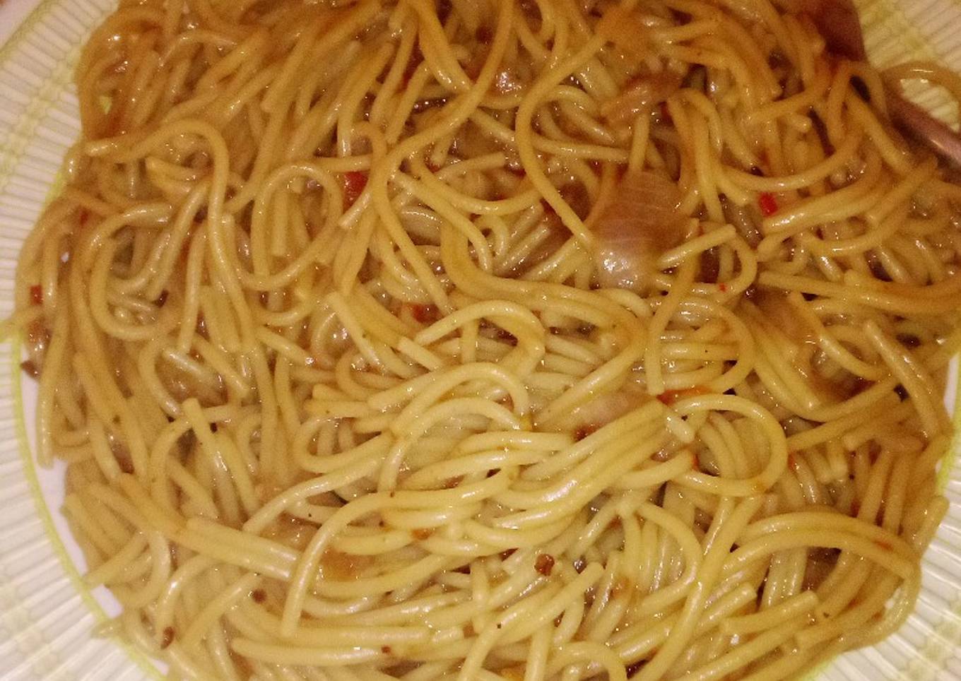 Spaghetti with locust bean(daddawa)