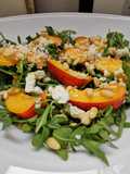 Ensalada de arúgula y nectarinas Lena