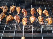 Una foto de pollo bbq parrilla