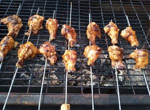 Una foto de Brochetas de trutros ala