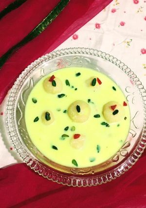 A picture of Ras Malai.