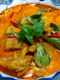 แกงกะทิไก่ลูกกล้วยดิบ