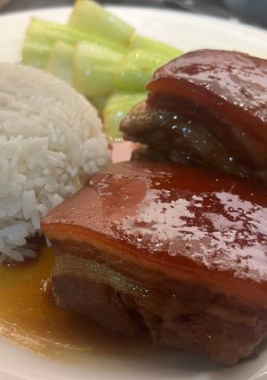 A picture of DongPo Pork.
