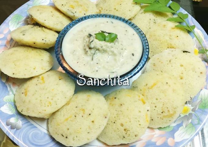 Oats Carrot Idlis with Coconut chutney