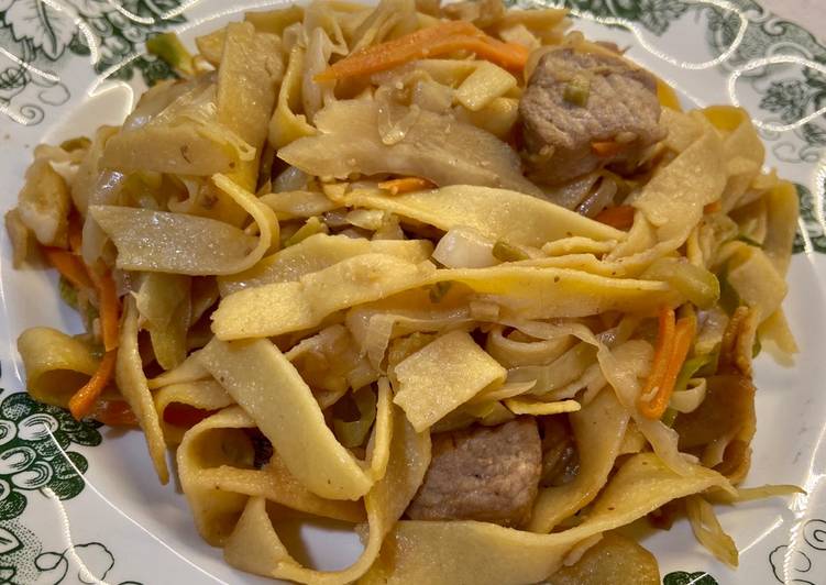 Bami Goreng (o Nasi Goreng)