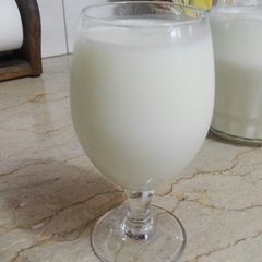 A picture of Dahi ki meethi lussi.