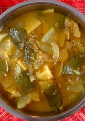 সিম ও আলু দিয়ে লাউ শুক্তো রেসিপির প্রধান ছবি