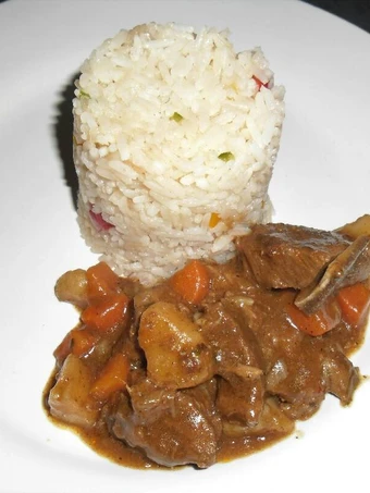 Easy Way Make Beef stew with Savoury Rice the So Delicious You can take Joss in your mouth