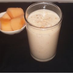 A picture of Banana and Muskmelon shake.