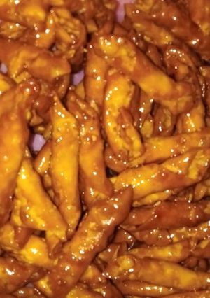 Foto resep Resep camilan kacang sembunyi karamel dari kulit pangsit
