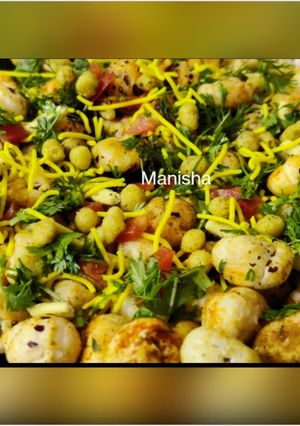 A picture of Instant Makhana Chaat(Fox nuts Chaat).