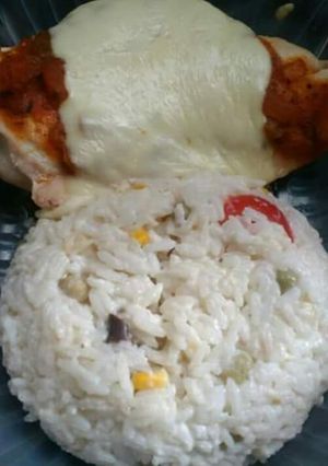Una foto de Suprema a la Pizza con Terrina de Arroz con Queso crema!🇦🇷❤️