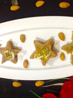 आटा हलवा (Atta Halwa Recipe in hindi) रेसिपी मुख्य फोटो