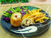 Gambar chicken cordon blue saus