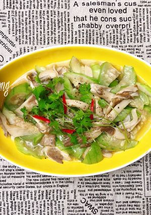 Hình của món Mướp Xào Nấm Dai.
