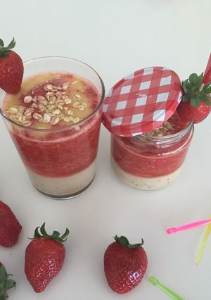 Una foto de Batido de frutas y colores para niños