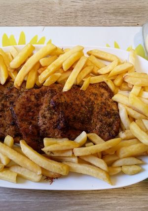 Serpenyőben grillezett karaj gombamártással recept fotója