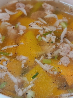 Hình của món Canh bí đỏ thịt vai xay nấu con ruốc.